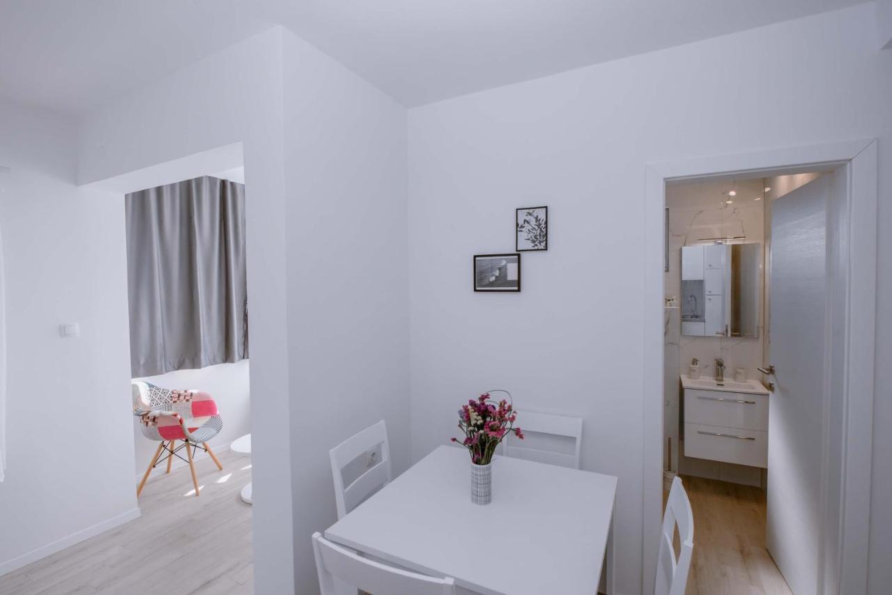 Una, - Trogir Apartmán
