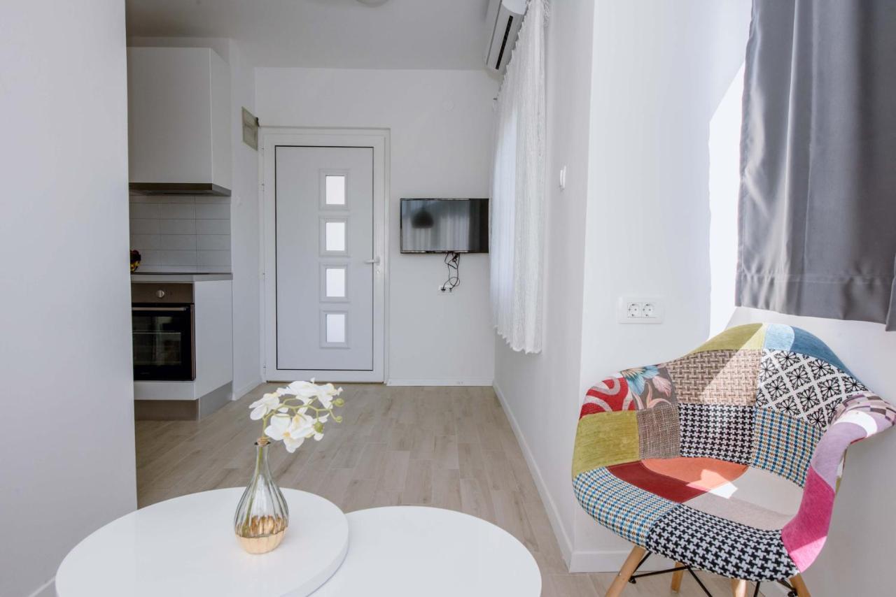 Una, - Trogir Apartmán